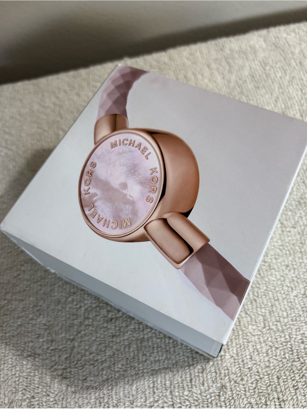 NEW Womens MICHAEL KORS Pink ACCESS Activity FITNESS Tracker I-Phone or Android